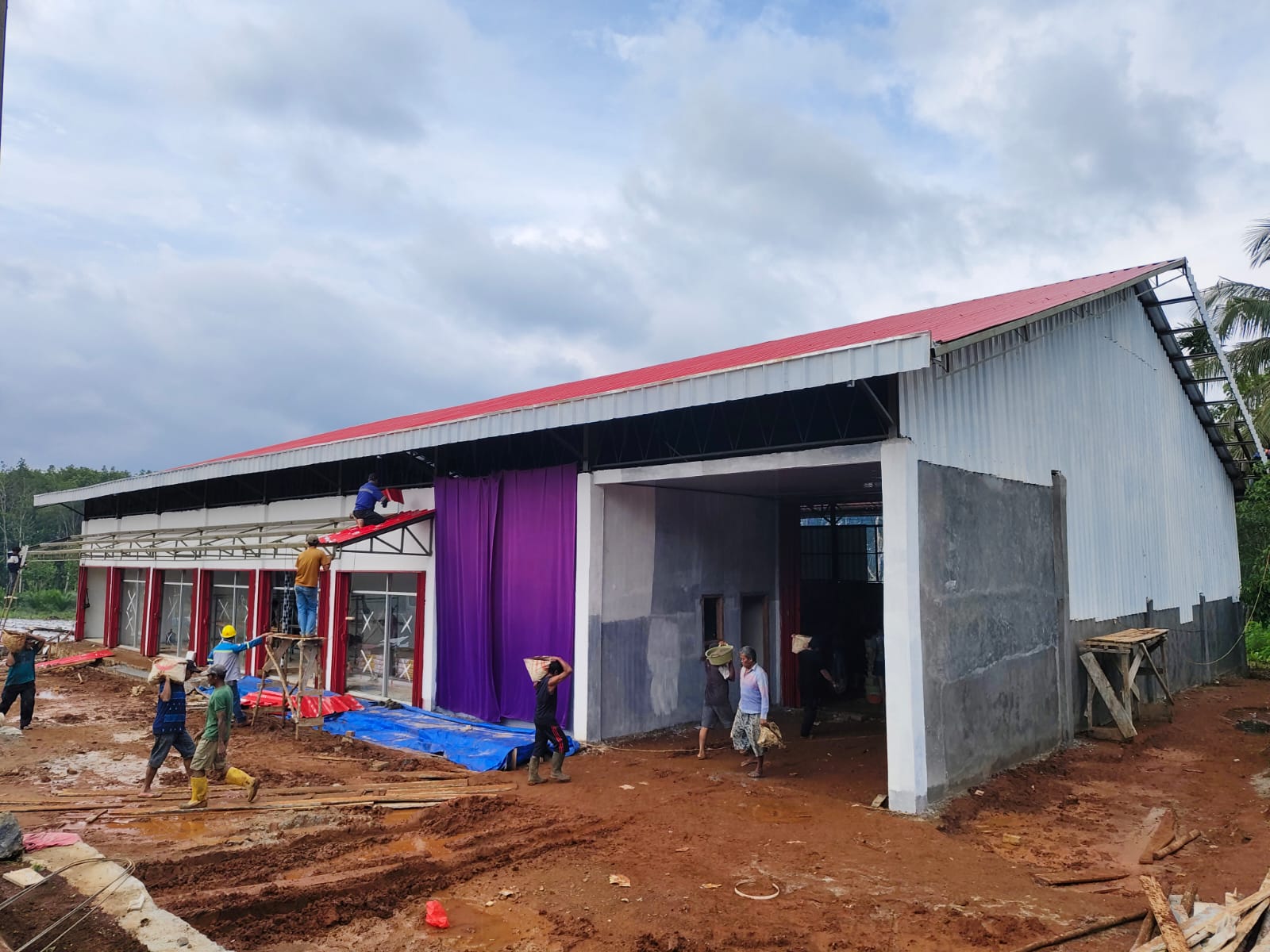 Pemerintah Kampung Bandar Dalam Percepat Pembangunan Koperasi Merah Putih